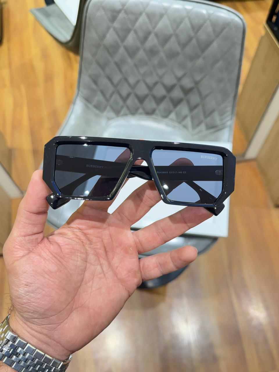 BB 4366 black