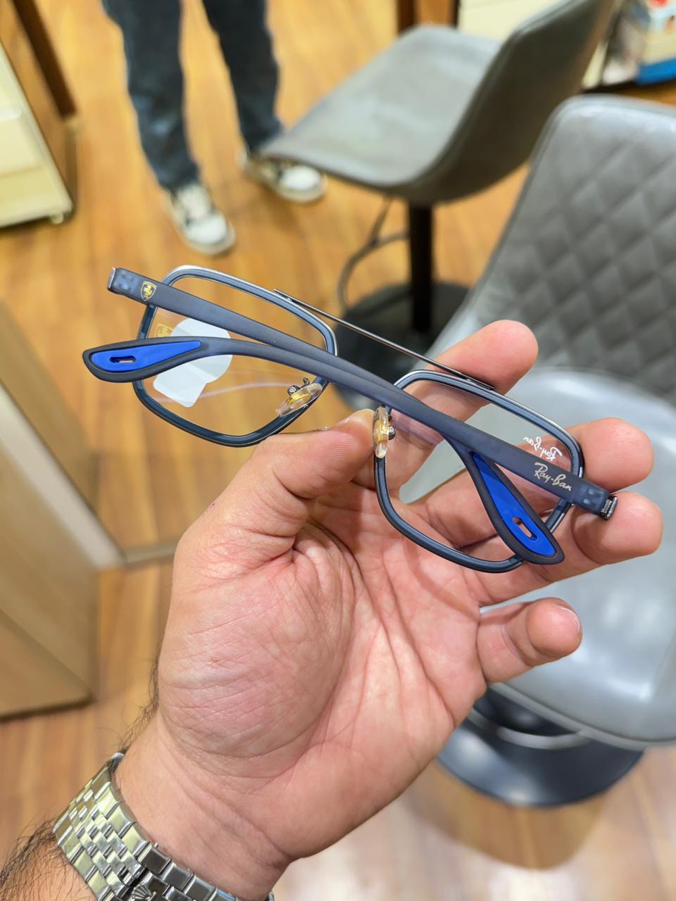 RB 06 silver blue plano