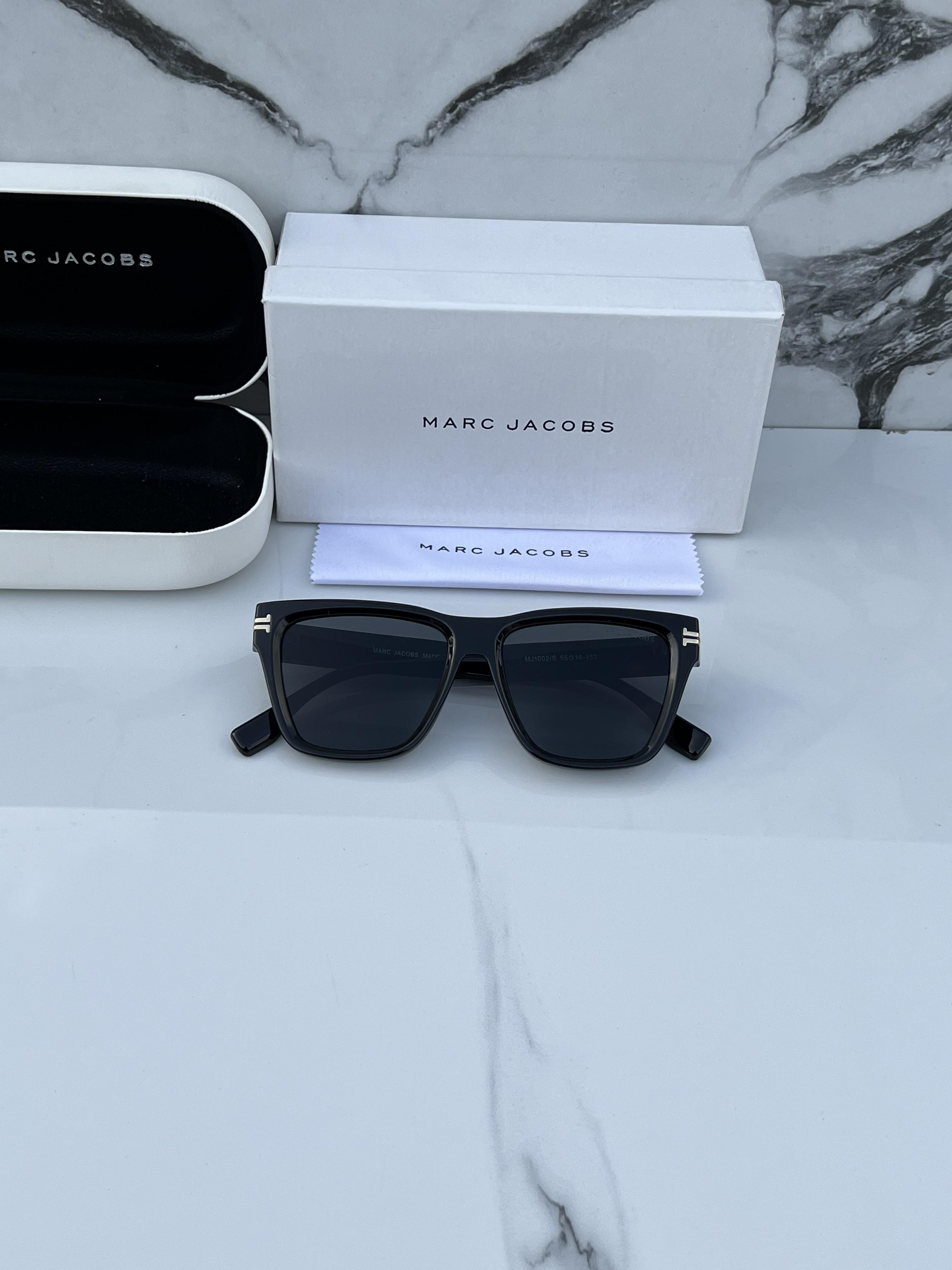 marc 1002 black