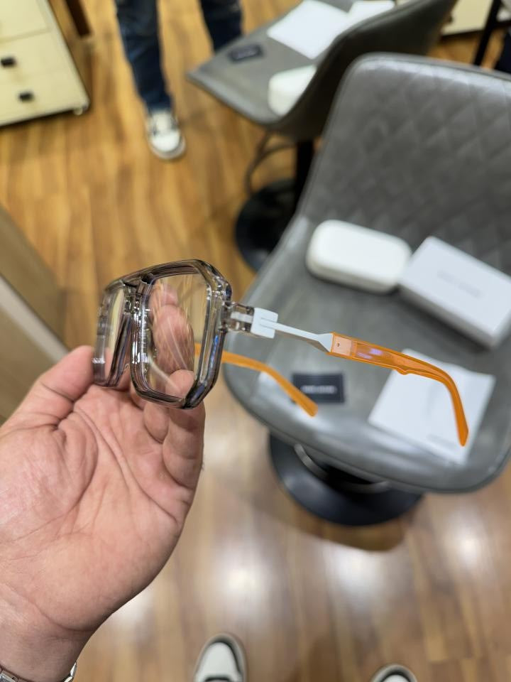 Marc 6125_grey_orange