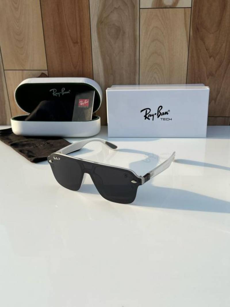 RB 4904 White Black Sunglasses