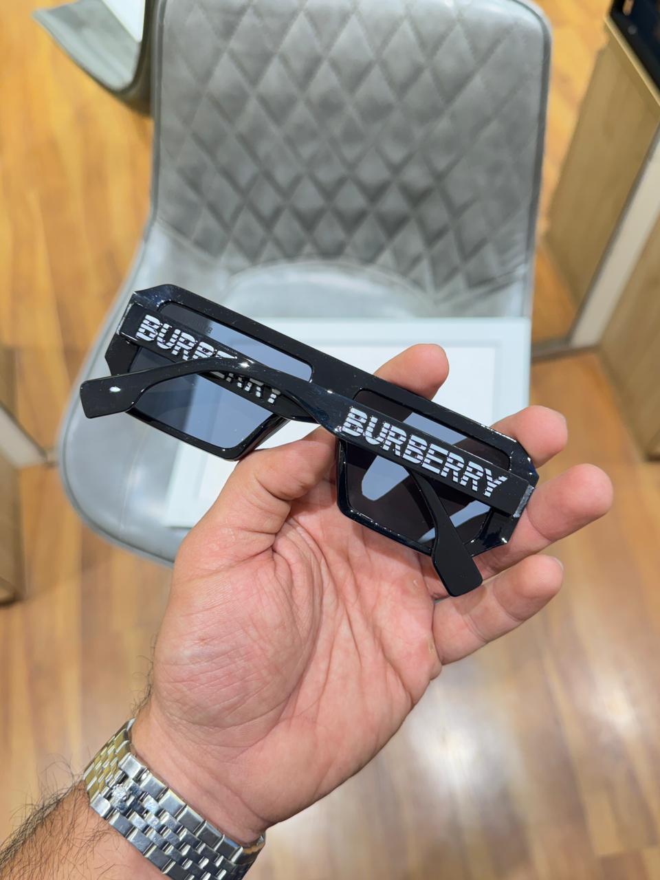 BB 4366 black