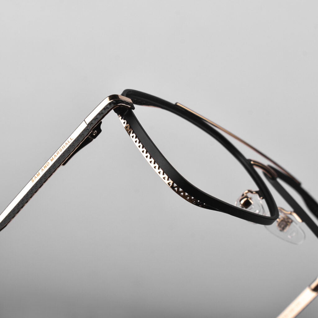 Rhenium (Re) // Gold Black